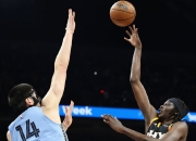 开云体育在线-热火B队强势灰熊，杜兰特送出助攻的简单介绍