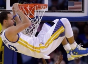 开云体育下载-孤星破晓，莱奥抢七里程碑之夜，改写历史的唯一瞬间