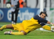 开云体育-绝境之光，马丁内利扛起全队，希腊神话在莱比锡红牛主场重演