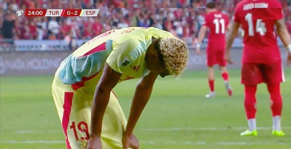 土耳其血洗巴萨，费兰·托雷斯完成帽子戏法的简单介绍