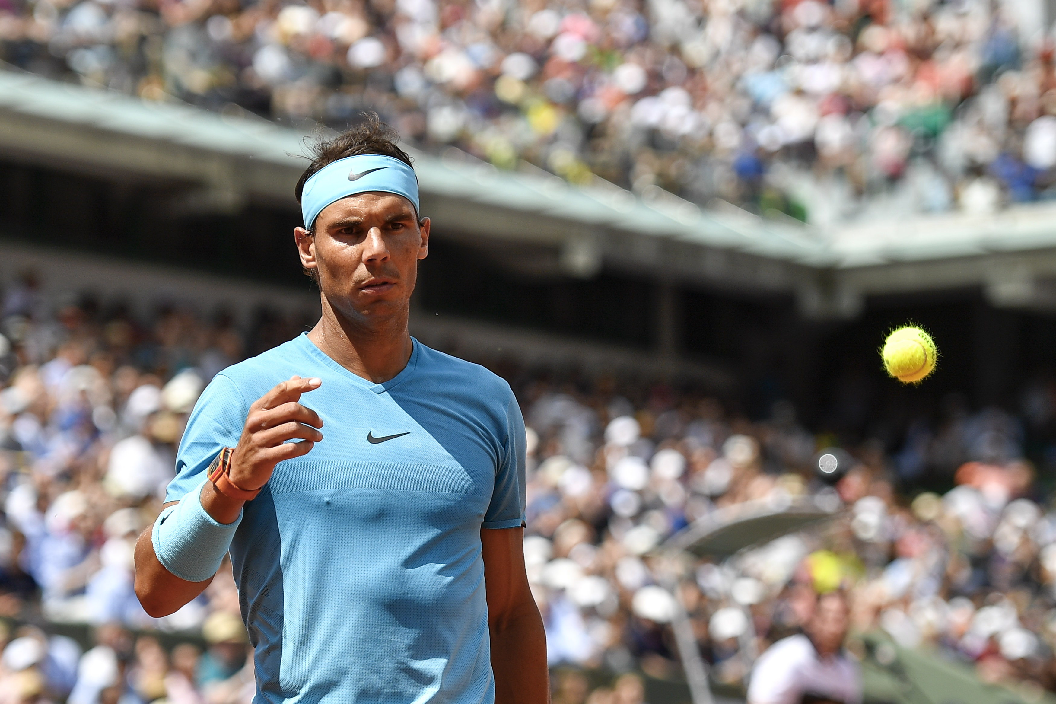 关于法国网球队鏖战英国网球队，纳达尔打破历史纪录的信息