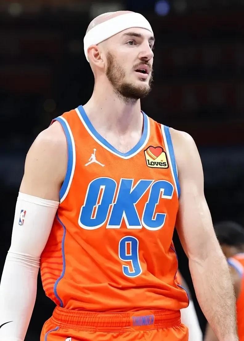 美国男篮轻取76人，卡鲁索完成帽子戏法