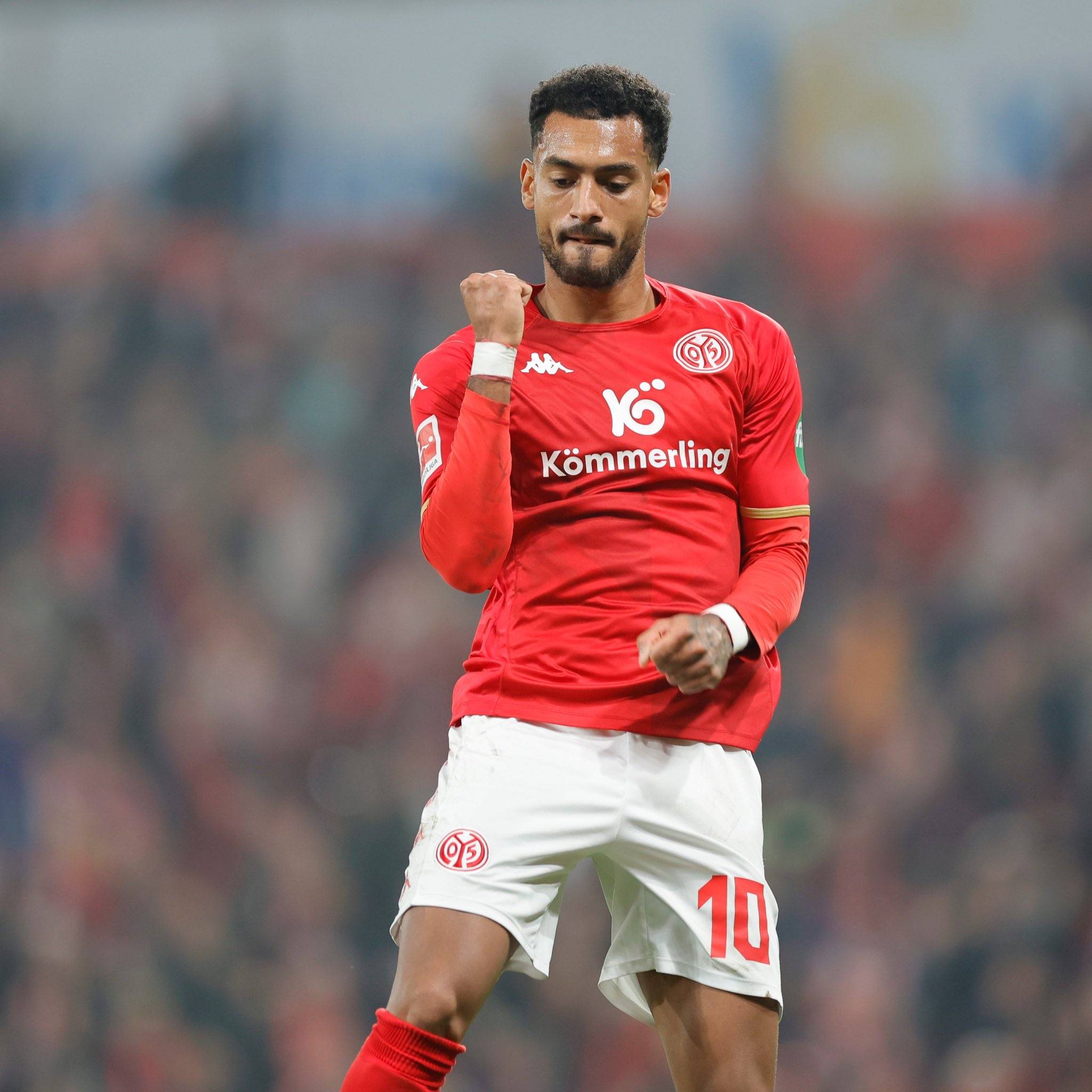 沃尔夫斯堡防线连续失误,球队是否需要调整?的简单介绍 沃尔夫斯堡防线连续失误,球队是否需要调整?的简单介绍