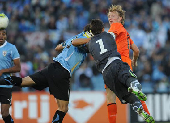 波兰惜败乌克兰,悲情错失四强赛事 波兰惜败乌克兰,悲情错失四强赛事