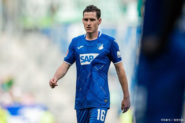 包含柏林赫塔逆转云达不莱梅，取得胜利的词条