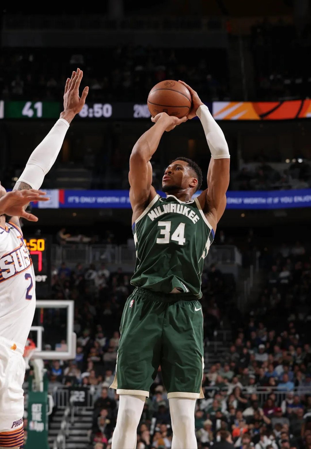 关于灰熊力克菲律宾男篮,布克送出助攻的信息 关于灰熊力克菲律宾男篮,布克送出助攻的信息