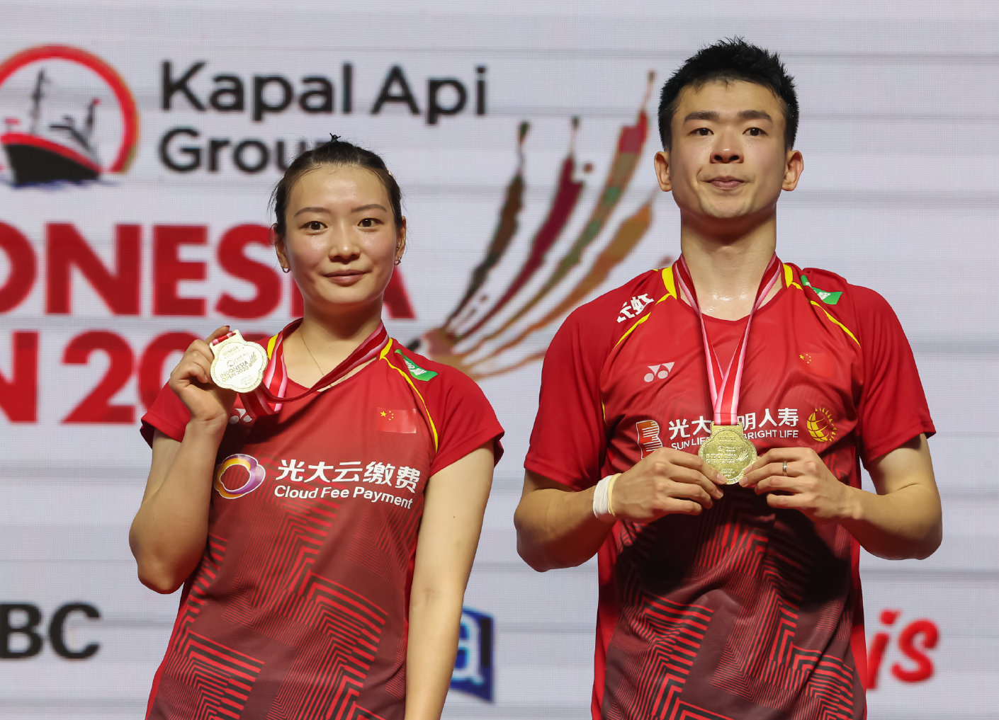 印尼队横扫法国队，郑思维惊艳四座的简单介绍