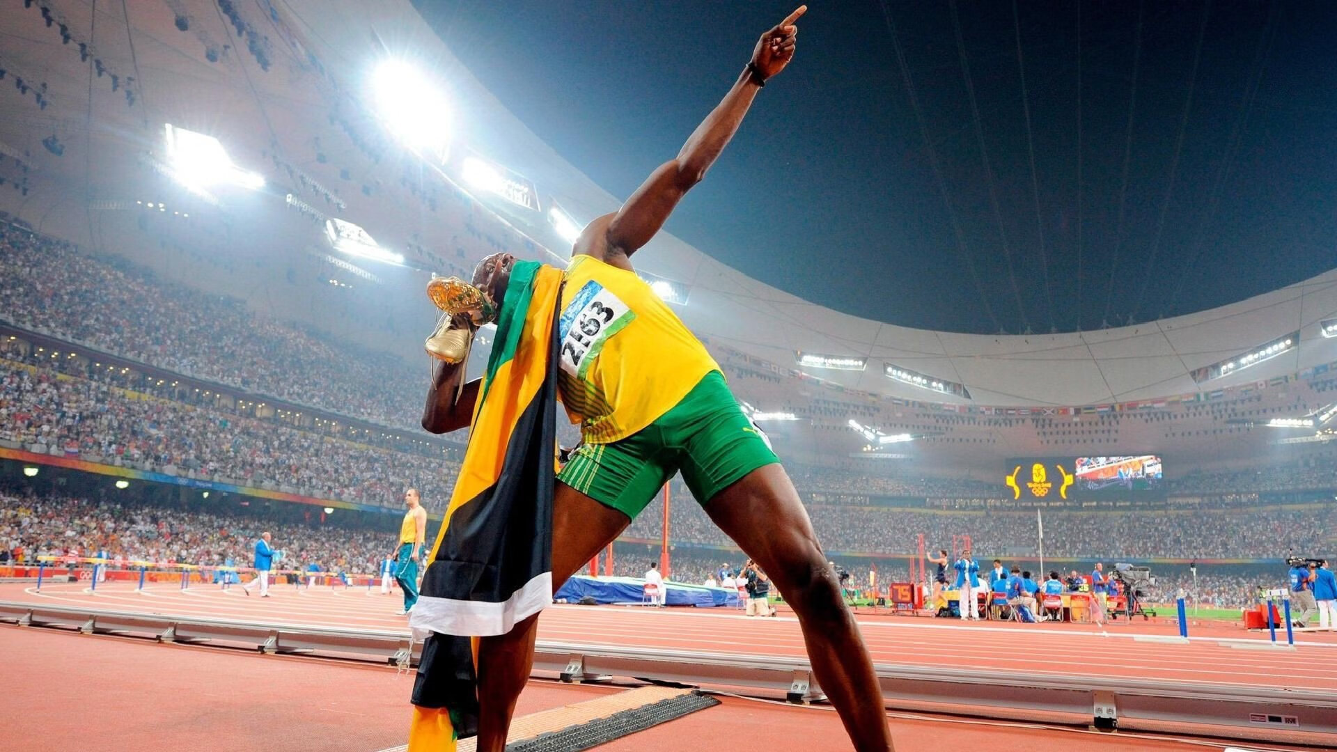 萨内点燃赛场，罗马军团碾压式足球震撼西班牙